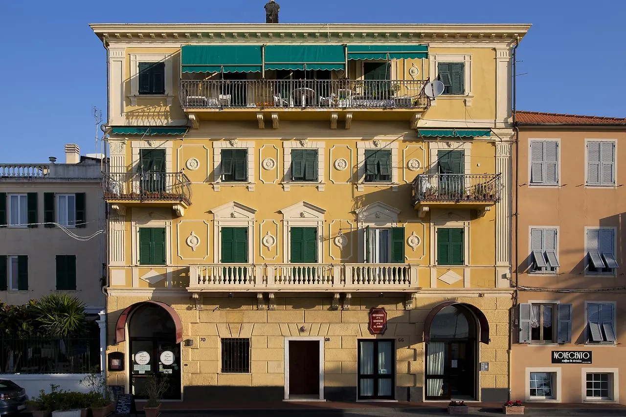 Genovese Al Mare Aparthotel Varazze