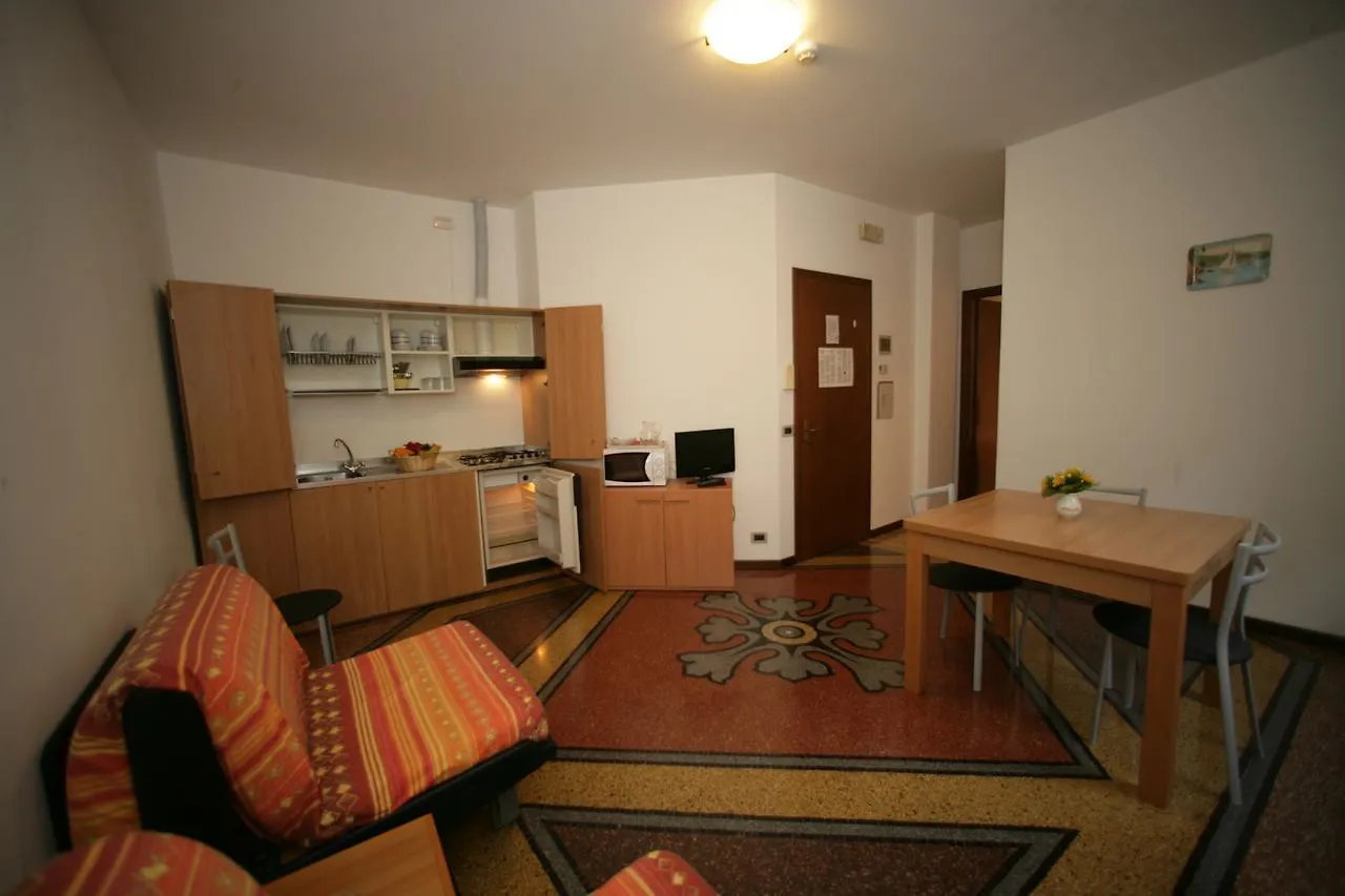 Genovese Al Mare Aparthotel Varazze 0*,
