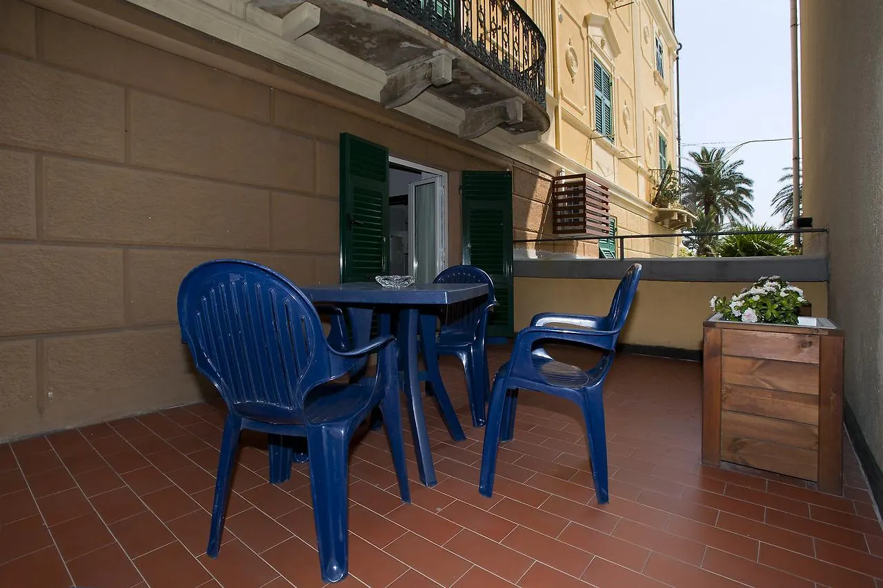 Genovese Al Mare Aparthotel Varazze
