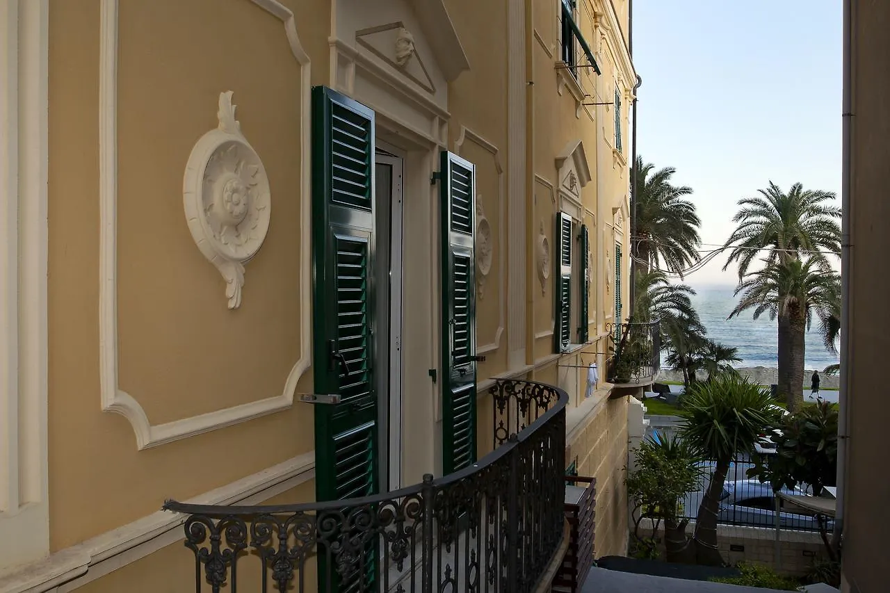 Genovese Al Mare Aparthotel Varazze Italy