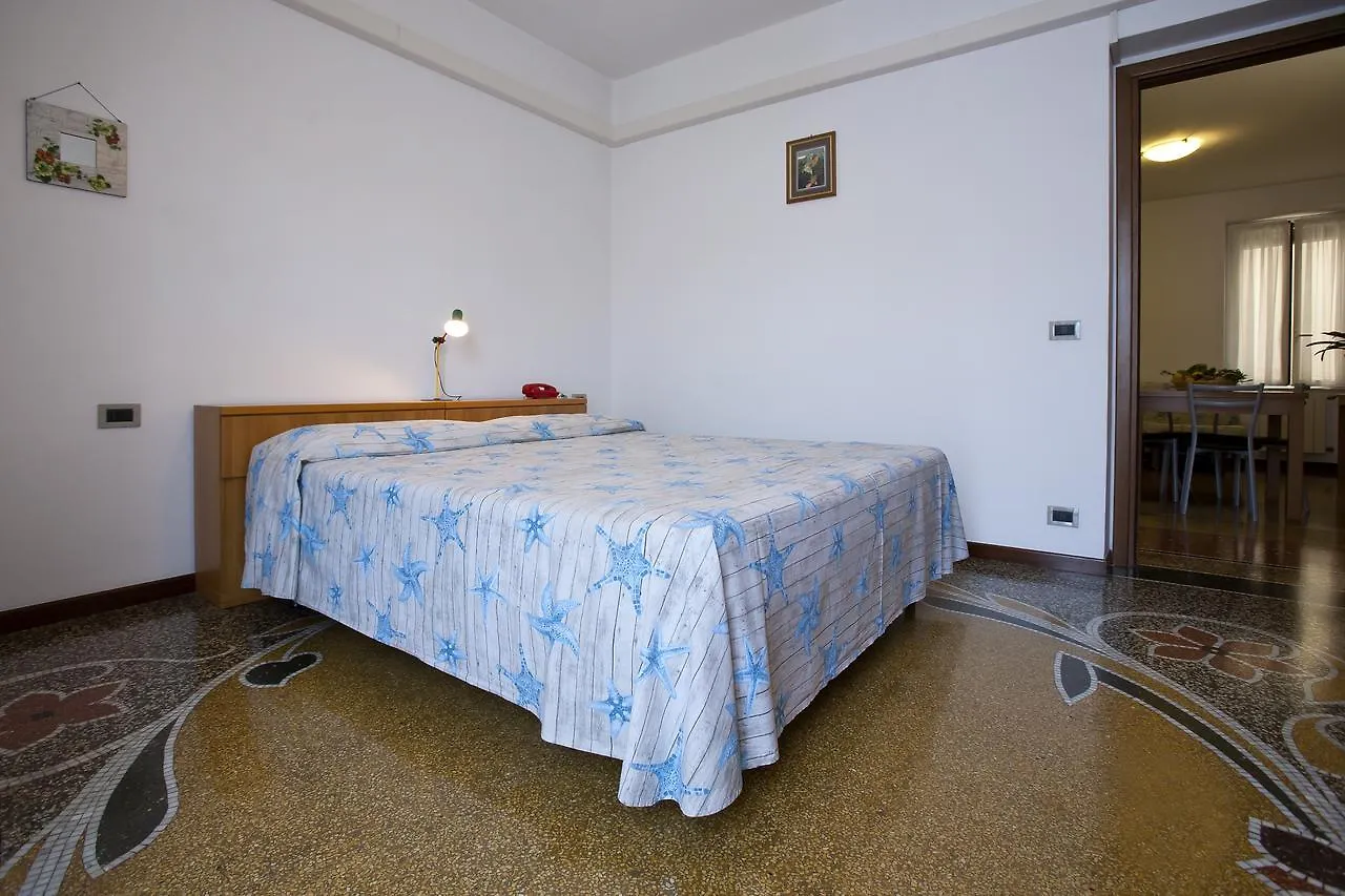 Genovese Al Mare Aparthotel Varazze