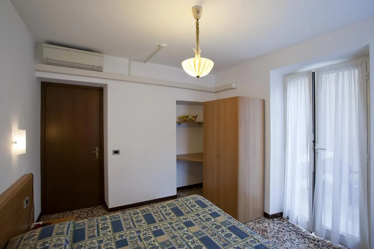Genovese Al Mare Aparthotel Varazze