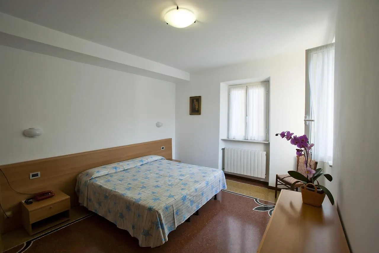Genovese Al Mare Aparthotel Varazze